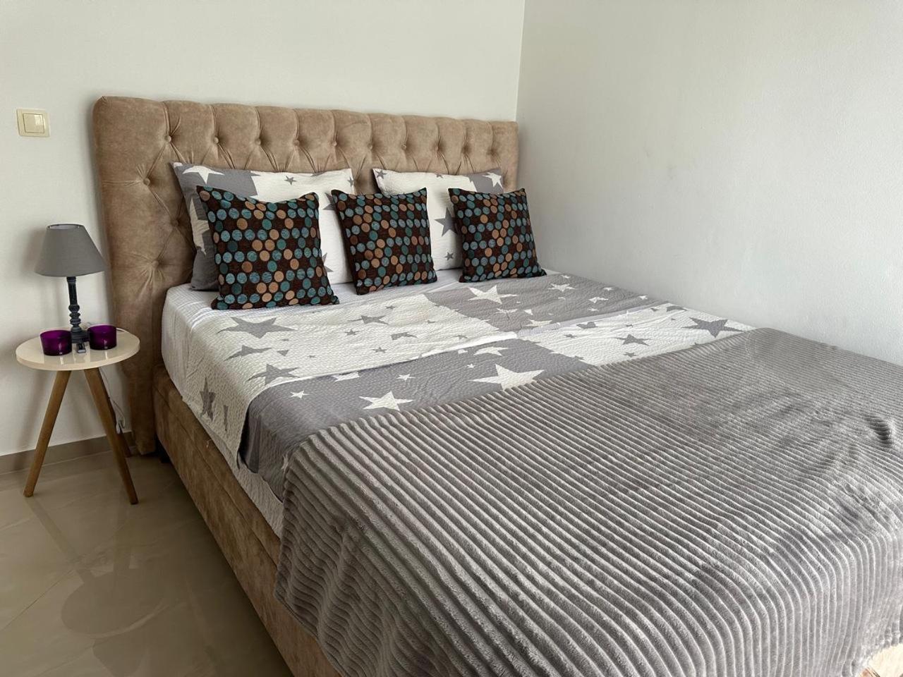 Villa Holiday Apartments Bar Luaran gambar